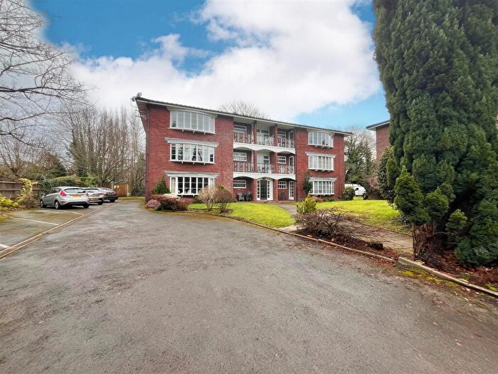 2 Bedroom Apartment For Sale In Lynton Lane, Alderley Edge, SK9
