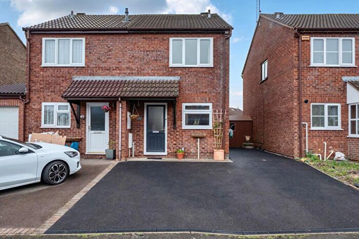 2 Bedroom Semi Detached House For Sale In Primrose Drive, Thornbury, BS35