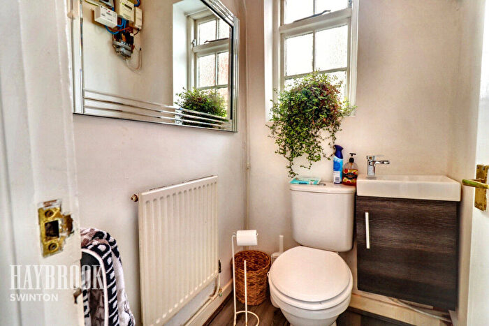 3 Bedroom Detached House For Sale In Brunswick Street, Thurnscoe, S63