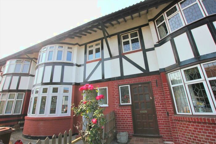 4 Bedroom Terraced House To Rent In Woodside Park Avenue, Walthamstow, E17