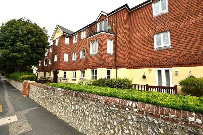 2 Bedroom Flat To Rent In St. Annes Road, Eastbourne, East Sussex, BN21