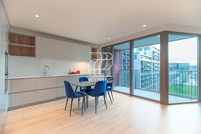 2 Bedroom Flat To Rent In Cadence Court, Lewis Cubitt Walk, N1C