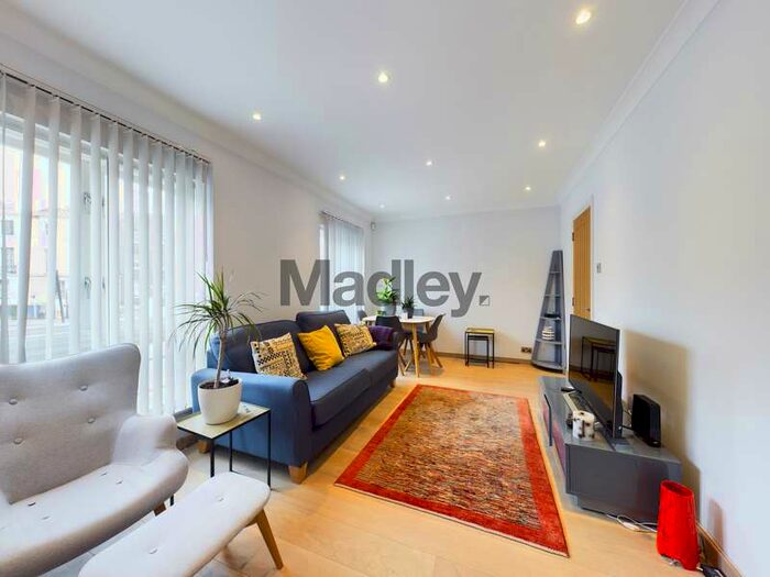 2 Bedroom Property To Rent In 249 Bermondsey Street, London, SE1