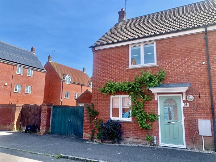2 Bedroom End Of Terrace House To Rent In Osmund Road, Devizes, SN10