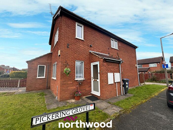 2 Bedroom Flat To Rent In Pickering Grove, Thorne, Doncaster, DN8