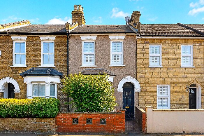 3 Bedroom Terraced House For Sale In Gloucester Road, Walthamstow, London, E17