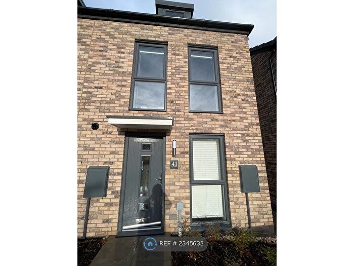 4 Bedroom Semi-Detached House To Rent In Hope Street, Birmingham, B5