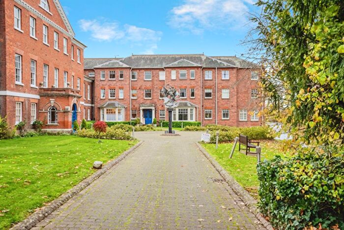 1 Bedroom Flat For Sale In Nightingale Way, Hereford, HR1