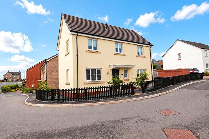 3 Bedroom Detached House For Sale In Roe Close, South Molton, Devon, EX36