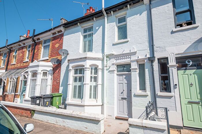 4 Bedroom Terraced House To Rent In St. Anns Road, Southsea, PO4