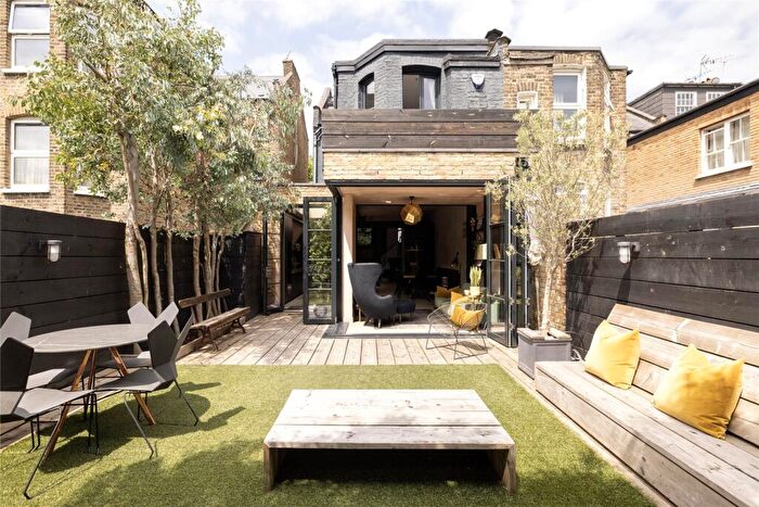 4 Bedroom Terraced House To Rent In Keslake Road, Queen's Park, London, NW6