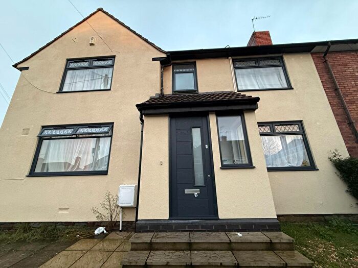 3 Bedroom Semi Detached House To Rent In Beechen Drive, Bristol, BS16