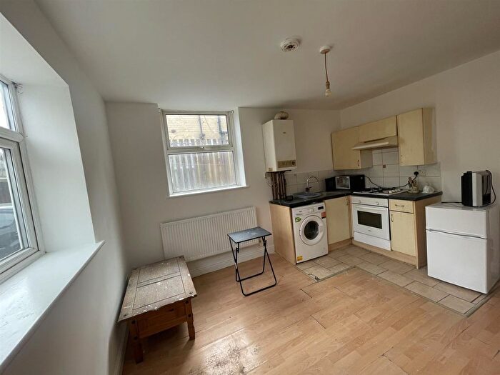 1 Bedroom Flat To Rent In Spring Bank, Hull, HU3
