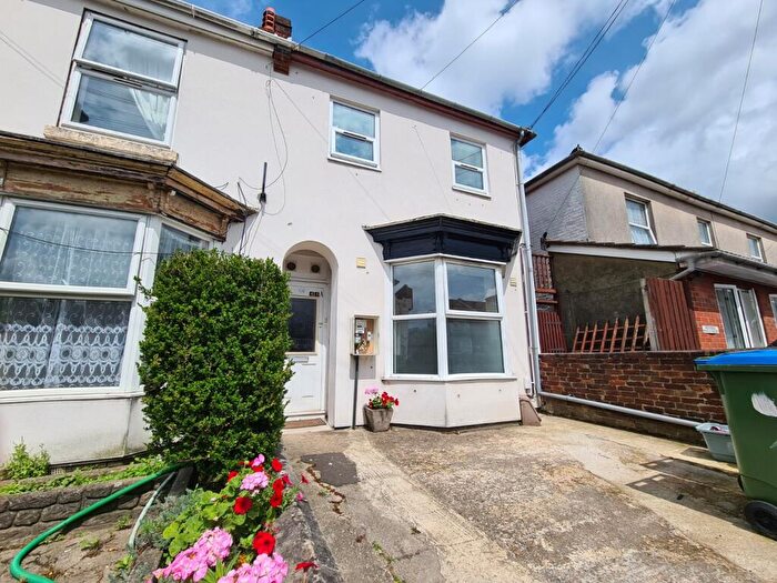 1 Bedroom Maisonette To Rent In Lodge Road, Southampton, SO14