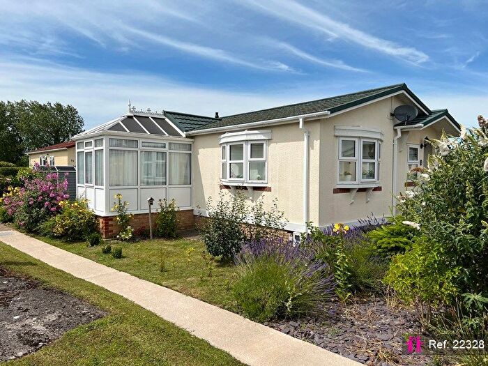2 Bedroom Mobile/park Home For Sale In Moor Road, Middlezoy, Bridgwater, TA7