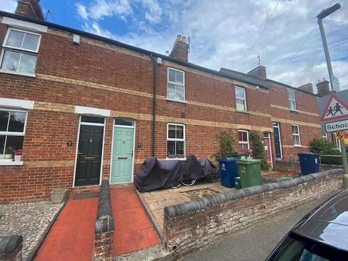 2 Bedroom Terraced House To Rent In Temple Road, Oxford, OX4