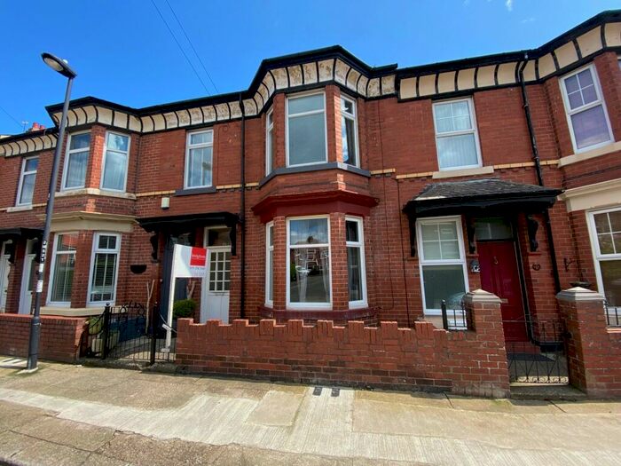 2 Bedroom Apartment To Rent In Milton Terrace, North Shields, NE29