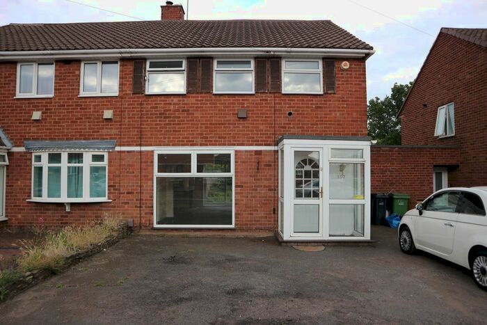 3 Bedroom Semi-Detached House To Rent In Howley Grange Road, Halesowen, B62