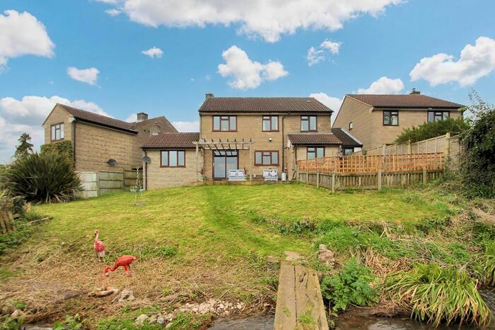 4 Bedroom Detached House For Sale In Manor Court, Easton, BA5