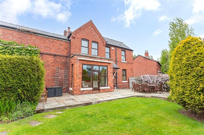 4 Bedroom Semi Detached House For Sale In Wigshaw Lane, Culcheth, Warrington, Cheshire, WA3