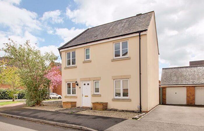 3 Bedroom Semi-Detached House To Rent In Maunders Drive, Staverton, BA14