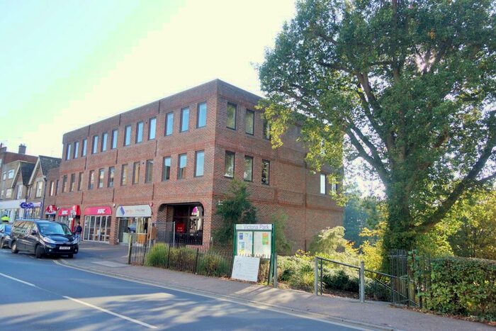 1 Bedroom Flat To Rent In South Road, Haywards Heath, RH16