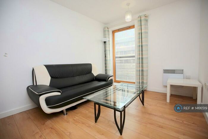 2 Bedroom Flat To Rent In Abbey Court, Coventry, CV1