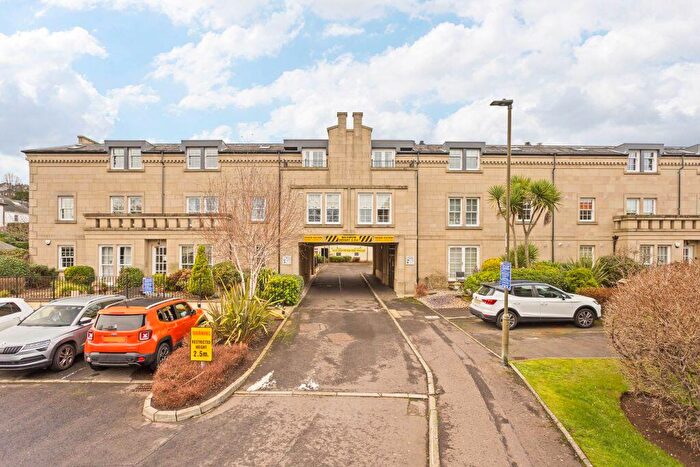 2 Bedroom Flat For Sale In / Willowbrae Road, Edinburgh, EH8
