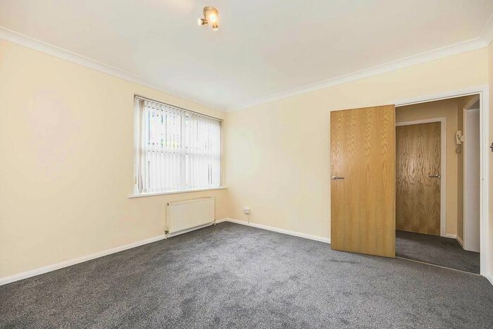 1 Bedroom Flat To Rent In Lupus Street, Pimlico, SW1V