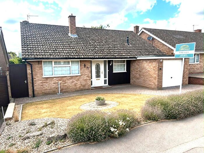 3 Bedroom Bungalow For Sale In Stotfold Road, Hitchin, SG4