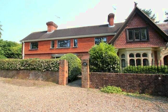3 Bedroom Semi-Detached House To Rent In Badgemore, Henley-On-Thames, Oxfordshire, RG9