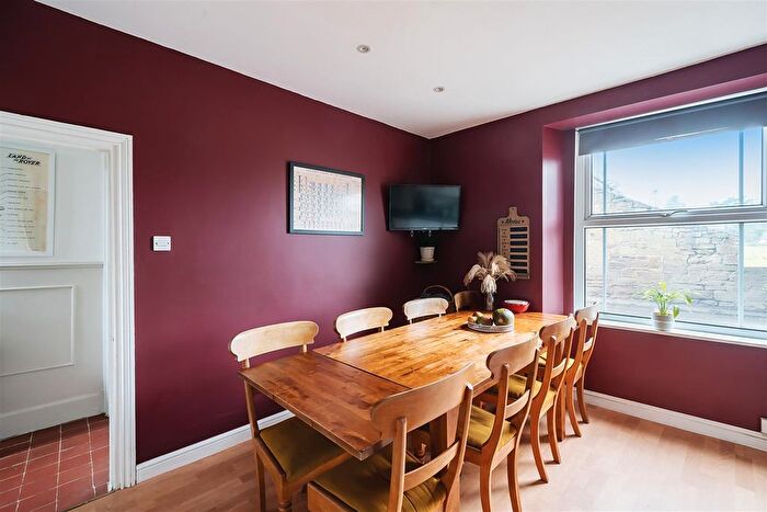 4 Bedroom Semi-Detached House For Sale In Merriottsford, Merriott, TA16