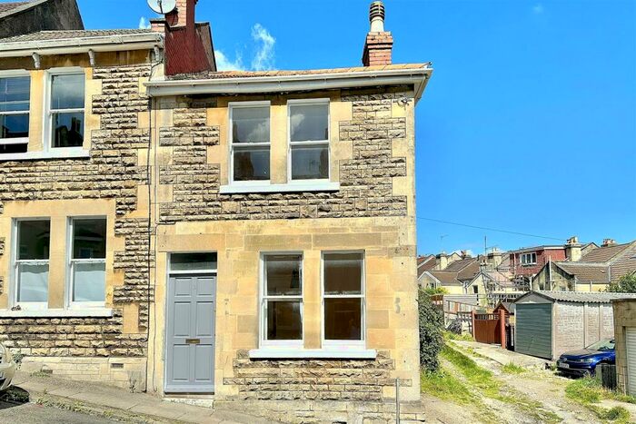 2 Bedroom House To Rent In Queenwood Avenue, Bath, BA1