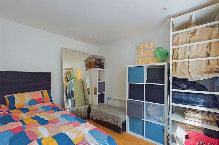 1 Bedroom Flat To Rent In Ham Road, Worthing, BN11