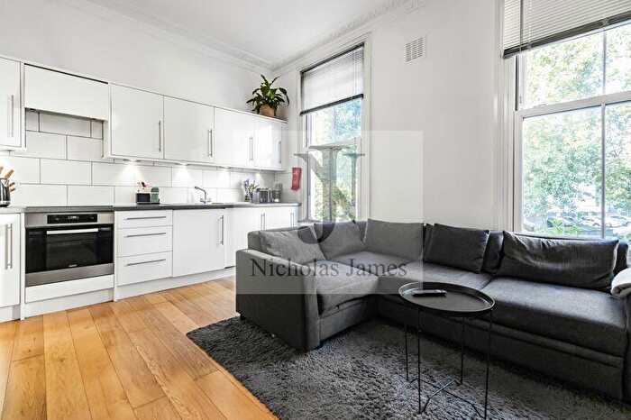 4 Bedroom Flat To Rent In Hornsey Road, London, N7