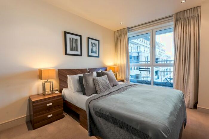 1 Bedroom Flat To Rent In Townmead Road, Fulham, SW6