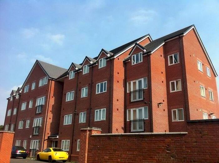 3 Bedroom Apartment To Rent In Swan Court, Swan Lane, Coventry, CV2