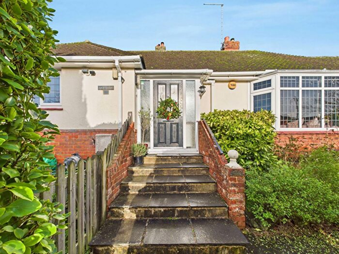 2 Bedroom Bungalow For Sale In Hayling Rise, High Salvington, Worthing, BN13