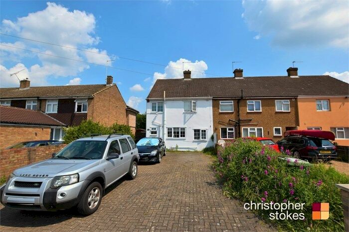 3 Bedroom Semi-Detached House To Rent In Southmead Crescent, Cheshunt, EN8