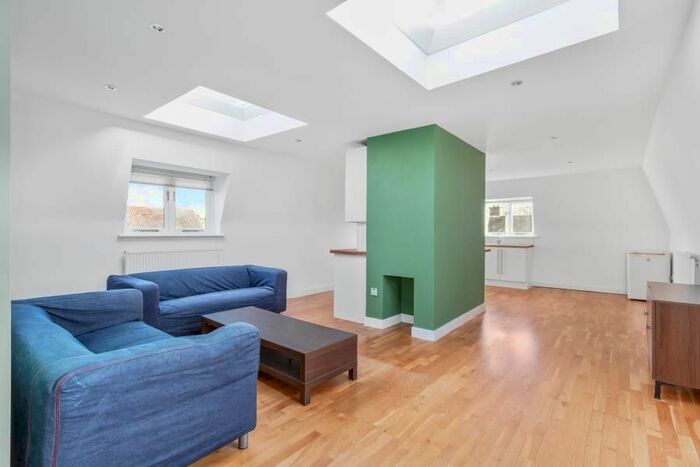 2 Bedroom Flat To Rent In Mowll Street, London, SW9