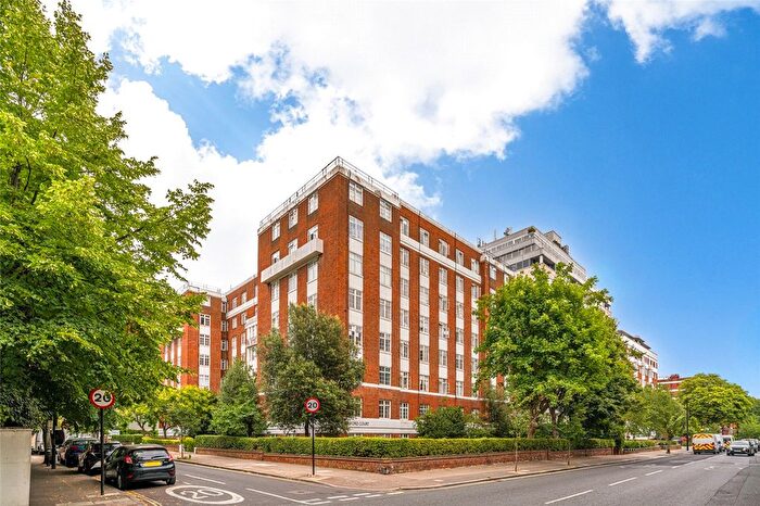 Studio For Sale In Langford Court, Abbey Road, St John's Wood, London, NW8