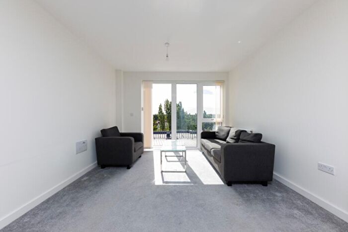 2 Bedroom Apartment To Rent In Woodley Crescent, London, NW2