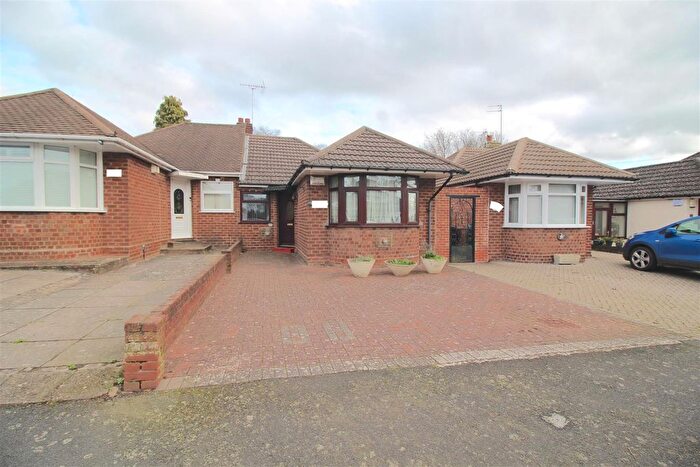 2 Bedroom Semi Detached Bungalow For Sale In Boyne Road, Birmingham, B26