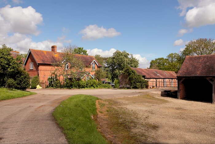 2 Bedroom Flat To Rent In The Grove Farm, Taynton, Gloucester, GL19