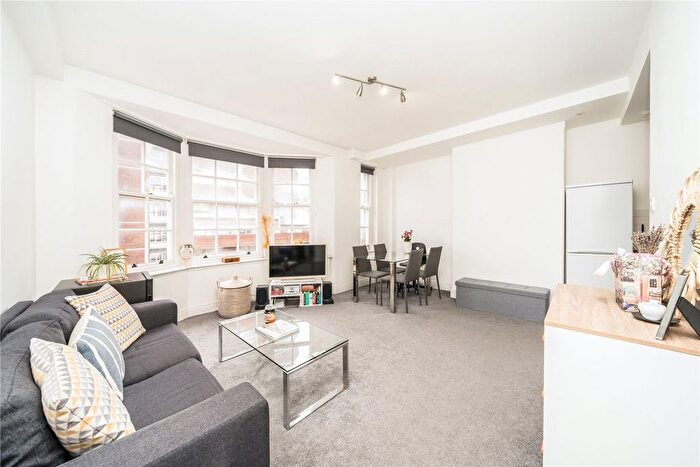 1 Bedroom Flat To Rent In Queens Court, London, W2