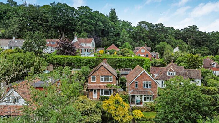 3 Bedroom Detached House For Sale In Hindhead Road, Haslemere, Surrey, GU27