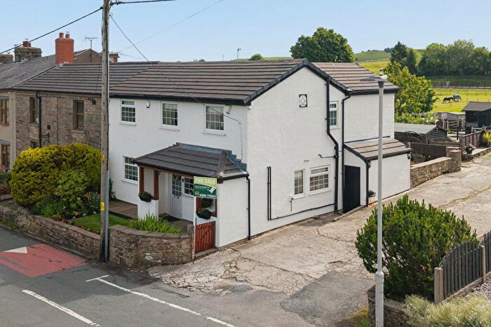 3 Bedroom End Of Terrace House For Sale In Tockholes Road, Tockholes, BB3