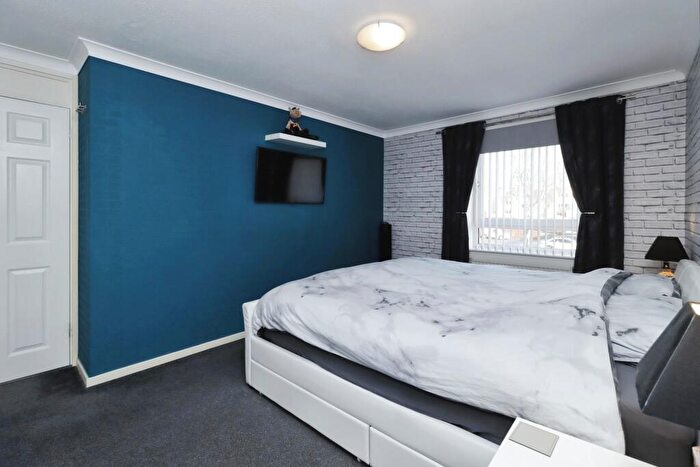 3 Bedroom End Of Terrace House For Sale In Beath View, Dunfermline, Fife, KY11