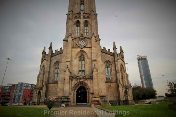 1 Bedroom Apartment To Rent In St George`s Church, Manchester, M15