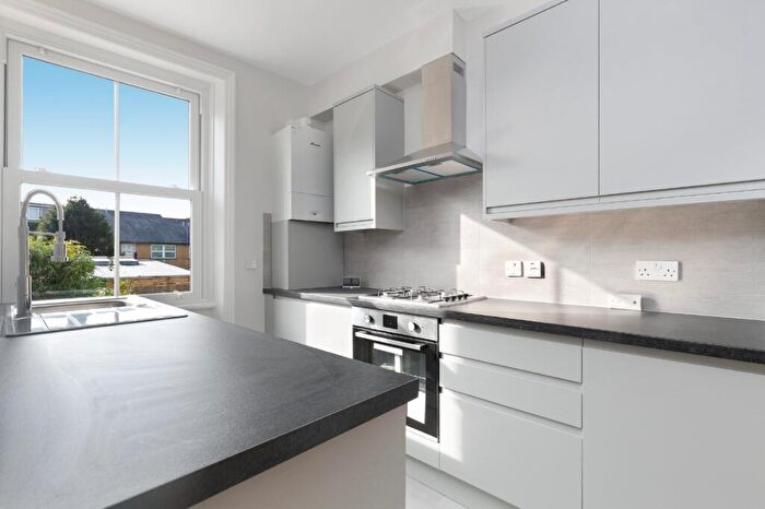 2 Bedroom Flat To Rent In Forest Hill Road East Dulwich, SE22